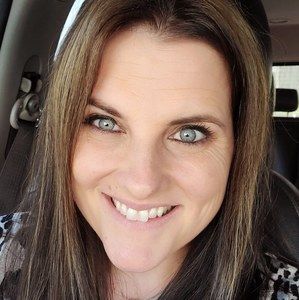 Meet your Posher, Jeanine